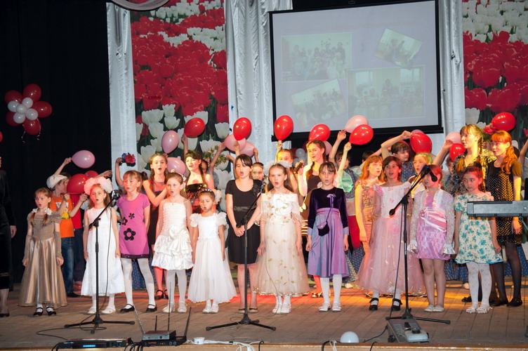 10:24 «Музыкальное путешествие по странам и континентам» - состоялся традиционный весенний отчетный концерт Шемуршинской  детской школы искусств